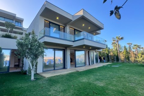 5+1 Villa in Gundogan, Mugla, Turkey No. 216216