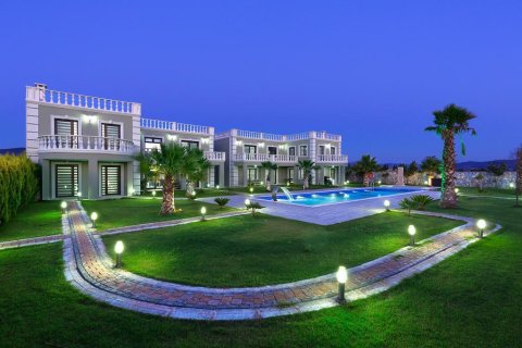 5+1 Villa in Milas, Mugla, Türkei Nr. 216193 - 20