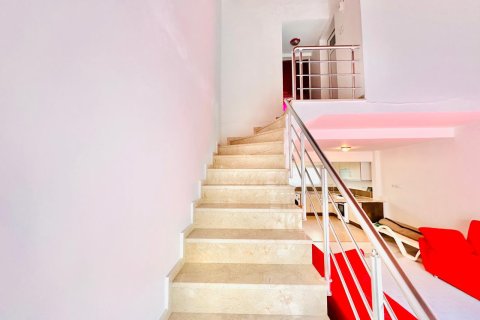 2+1 Villa i Kusadasi, Aydin, Tyrkiet Nr. 215726 - 11