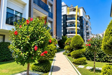 1+1 Wohnung in Konyaalti, Antalya, Türkei Nr. 237654 - 3