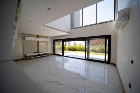 4+1 Villa i Kusadasi, Aydin, Tyrkiet Nr. 101353 - 10