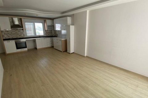 2+1 Lägenhet i Mersin, Turkiet Nr. 134536 - 3