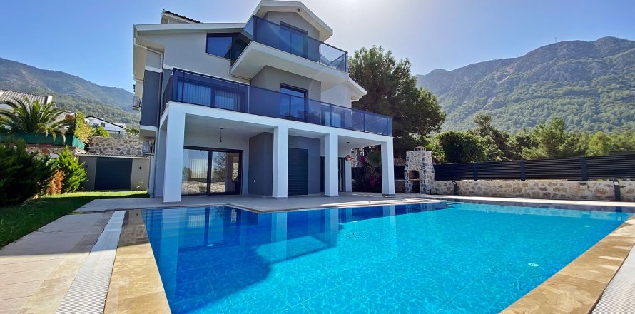 Villa 5+1 Ölüdeniz, Muğla, Türkiye №212993