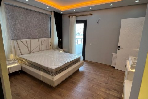 آپارتمان در  Mersin ، ترکیه 4 خوابه ، 230 متر مربع.  شماره 107734 - 6