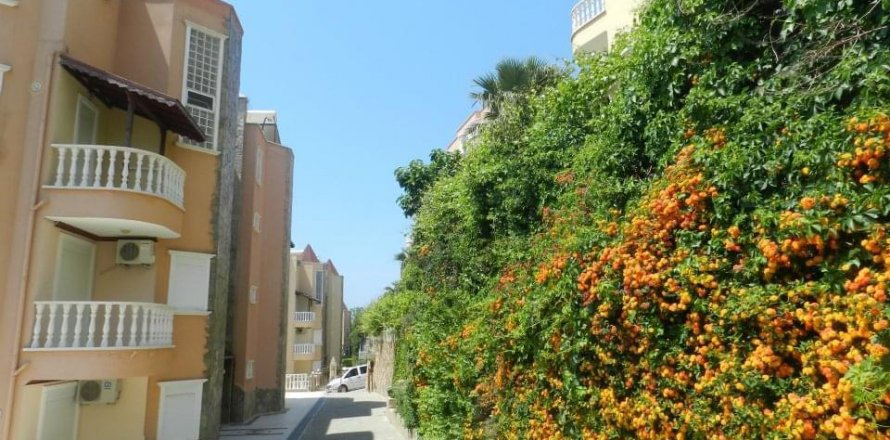 4+1 Villa  i Kestel, Antalya, Tyrkiet Nr. 136230