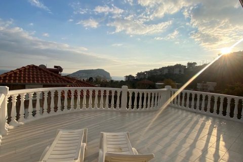 3+1 Villa  in Tepe, Alanya, Antalya, Turkey No. 96484