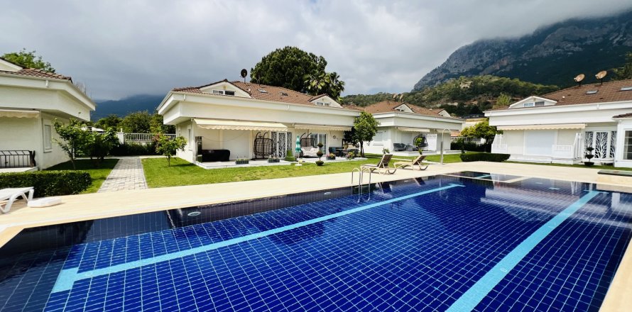 2+1 Villa  i Kemer, Antalya, Tyrkia Nr. 225518
