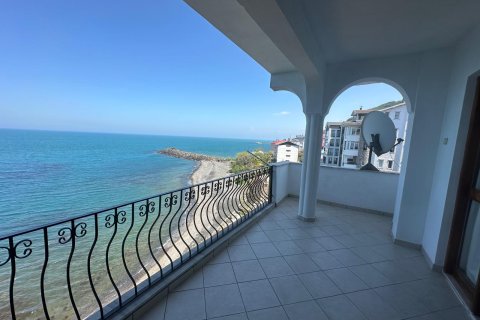 3+1 Apartment  in Akcaabat, Trabzon, Turkey No. 228567