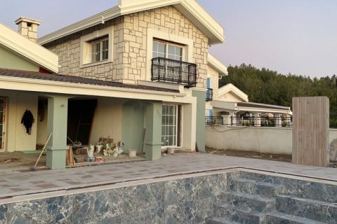 Villa for sale in Kusadasi, Aydin, Turkey, 4 bedrooms, 270m2, No. 102762 – photo 13