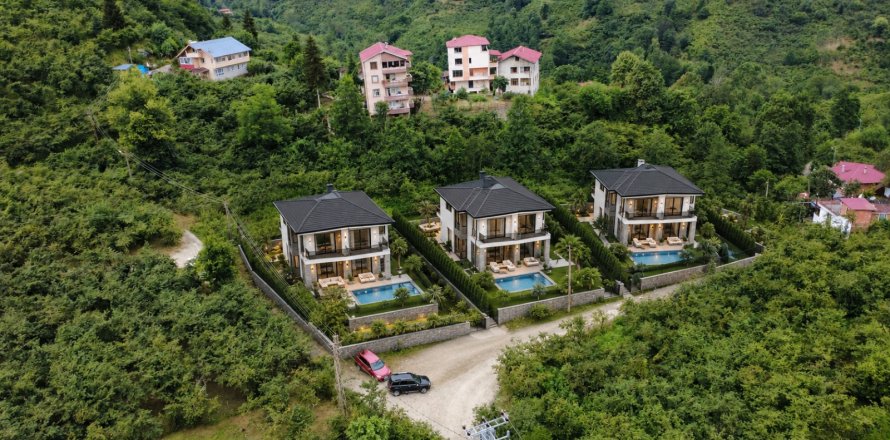 Land plot in Arsin, Trabzon, Turkey No. 237528