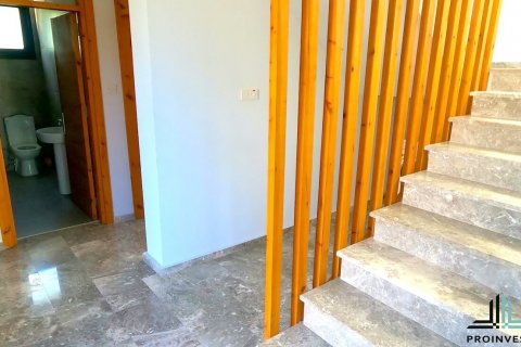 4+1 Villa  in Catalkoy, Girne,  Nr. 90567 - 18