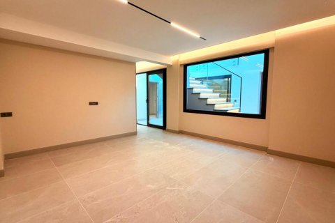 Продажа в Кушадасы, Айдыне, Турция, 200м2, №221639 – фото 9