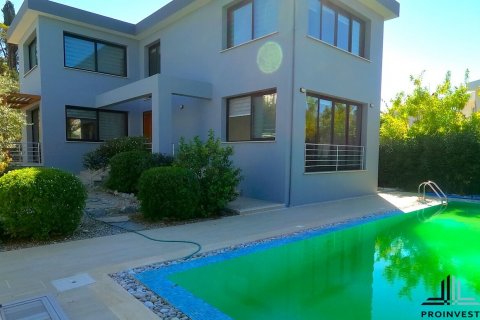 4+1 Villa  in Catalkoy, Girne, Northern Cyprus No. 90567
