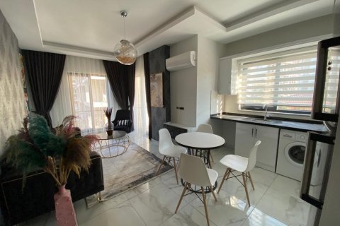   i Mahmutlar, Antalya, Tyrkia Nr. 100734 - 5