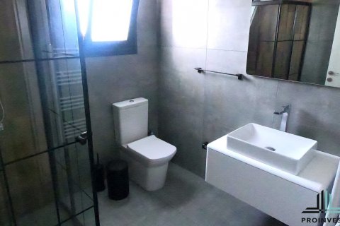 3+1 Villa  i Catalkoy, Girne,  Nr. 90558 - 12