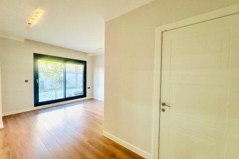 Продажа квартиры в Кушадасы, Айдыне, Турция 2+1, 120м2, №215541 – фото 6