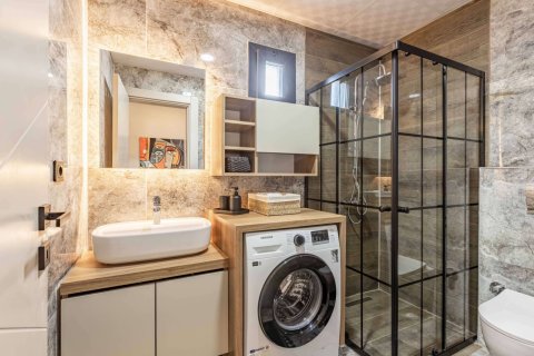 for sale  in Kusadasi, Aydin, Turkey, 1 bedroom, 65m2, No. 226808 – photo 3
