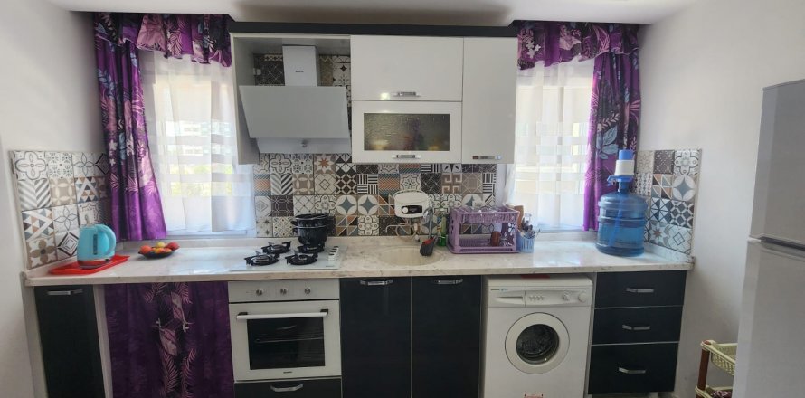 1+1 Wohnung in Mersin, Türkei Nr. 136344