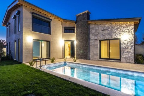 3+1 Villa  i Izmir, Tyrkiet Nr. 87873 - 14