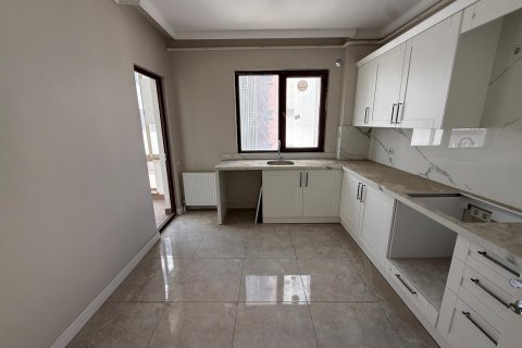 Apartment for sale  in Akcaabat, Trabzon, Turkey, 3 bedrooms, 195m2, No. 228569 – photo 2