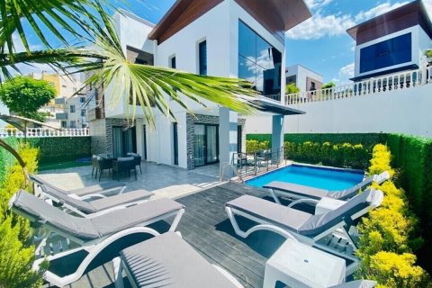 4+1 Villa in Kusadasi, Aydin, Turkey No. 107780