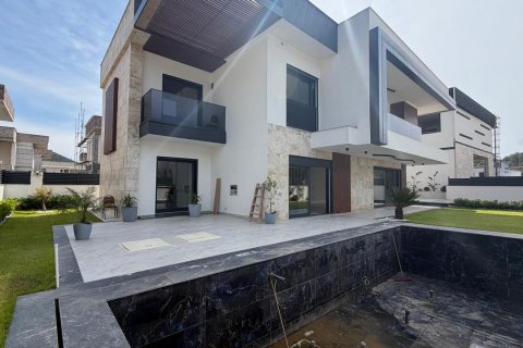 Продажа  в Кушадасы, Айдыне, Турция, 200м2, №225824 – фото 4