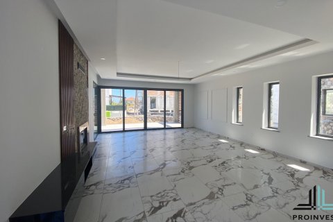 3+1 Villa  in Catalkoy, Girne,  Nr. 90553 - 9