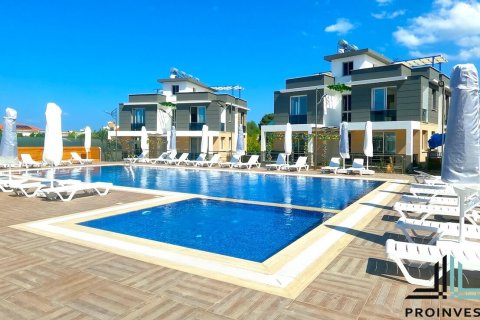   i Karsiyaka, Girne,  Nr. 87512