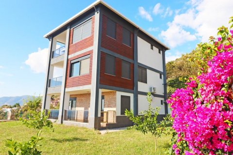 4+2 Villa  i Kestel, Antalya, Tyrkia Nr. 87750