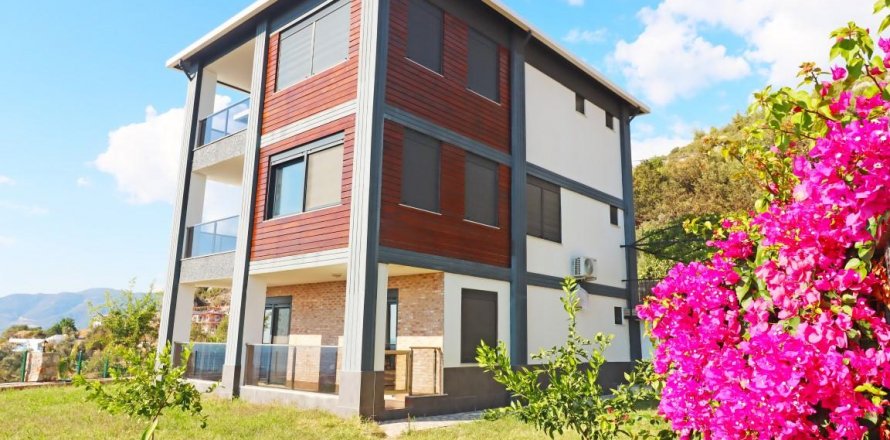Villa  4+2  Kestel, Antalya, Türkiye №87750