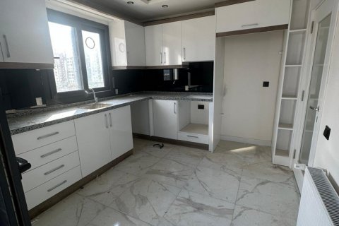 آپارتمان در  Mersin ، ترکیه 3 خوابه ، 130 متر مربع.  شماره 136465 - 14