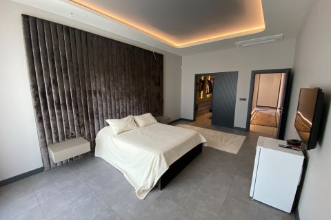 Продажа в Измире, Турция, 330м2, №228871 – фото 4