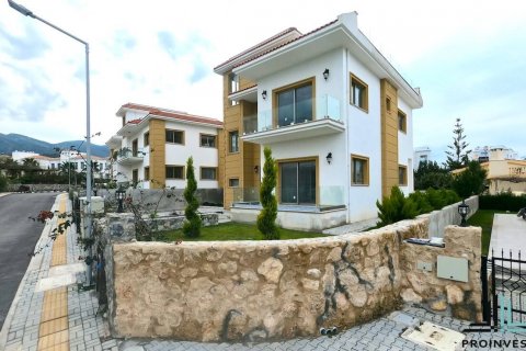 ویلا در  Alsancak ، ترکیه 3 خوابه ، 250 متر مربع.  شماره 90552 - 5