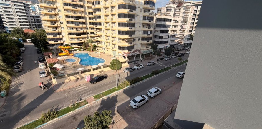 Квартира  1+1 в Махмутларе, Анталья, Турция №238027