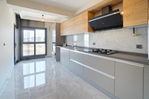 2+1 Leilighet i Izmir, Tyrkia Nr. 90276 - 7
