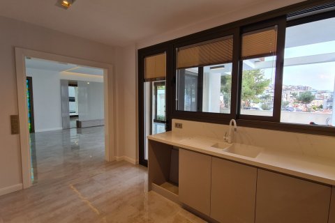 Villa for sale in Kusadasi, Aydin, Turkey, 4 bedrooms, 200m2, No. 136432 – photo 21