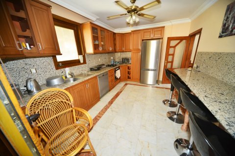 Villa for sale  in Kestel, Antalya, Turkey, 4 bedrooms, 225m2, No. 102466 – photo 11