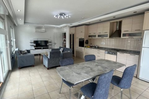 Daire  3+1  Alanya, Antalya, Türkiye №136821