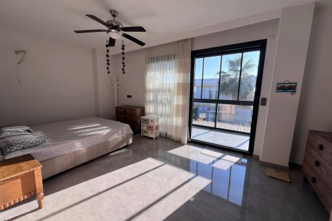 for sale  in Kusadasi, Aydin, Turkey, 4 bedrooms, 250m2, No. 226807 – photo 9