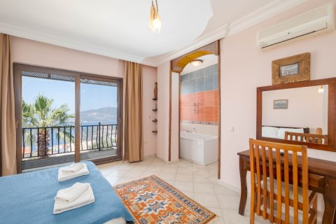 2+1 Villa in Kalkan, Antalya, Türkei Nr. 215475 - 24