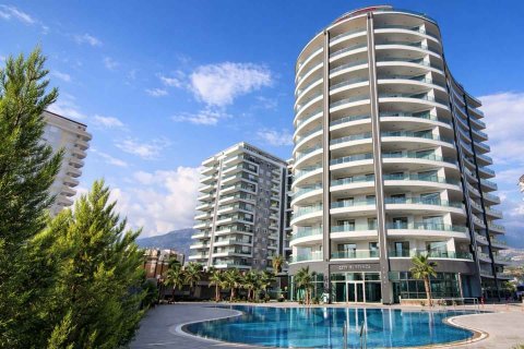 1+1 Apartment  in Mahmutlar, Antalya, Turkey No. 228404
