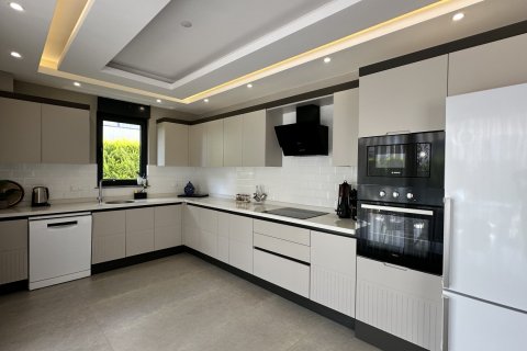 4+1 Villa i Kemer, Antalya, Tyrkia Nr. 228425 - 5
