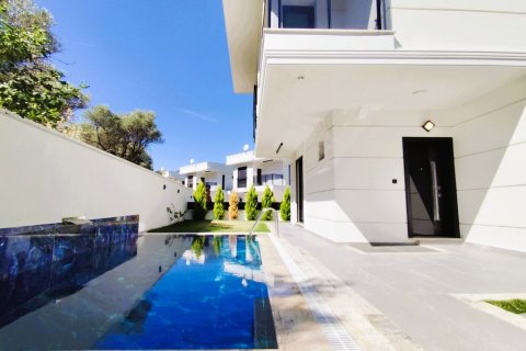    Kuşadası, Aydın, Türkiye №221475 - 4