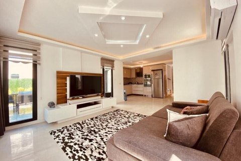 4+1 Villa in Kusadasi, Aydin, Türkei Nr. 107780 - 8