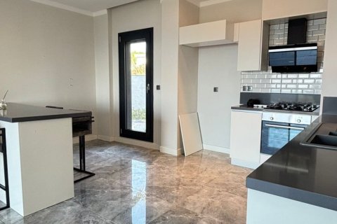 Daire  2+1  Kuşadası, Aydın, Türkiye №215765 - 16