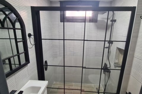 2+1 Wohnung  in Kusadasi, Aydin, Türkei Nr. 102736 - 17
