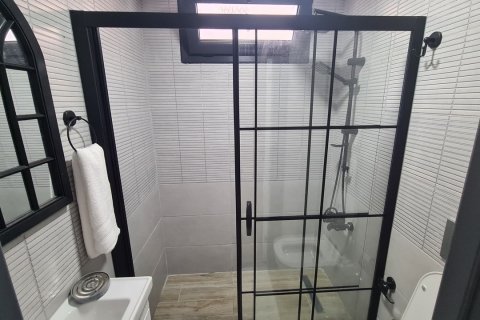 2+1 Wohnung  in Kusadasi, Aydin, Türkei Nr. 102736 - 18