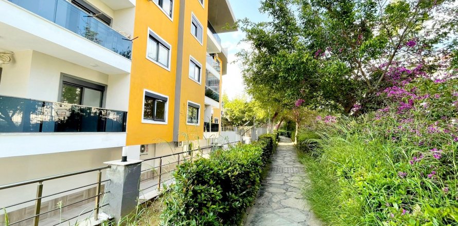 Квартира  1+1 в Аланье, Анталья, Турция №134464