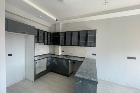1+1 Lägenhet i Mersin, Turkiet Nr. 140749 - 2