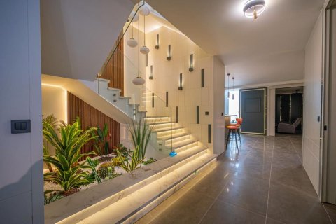  در  Kusadasi ، ترکیه 450 متر مربع.  شماره 222351 - 21